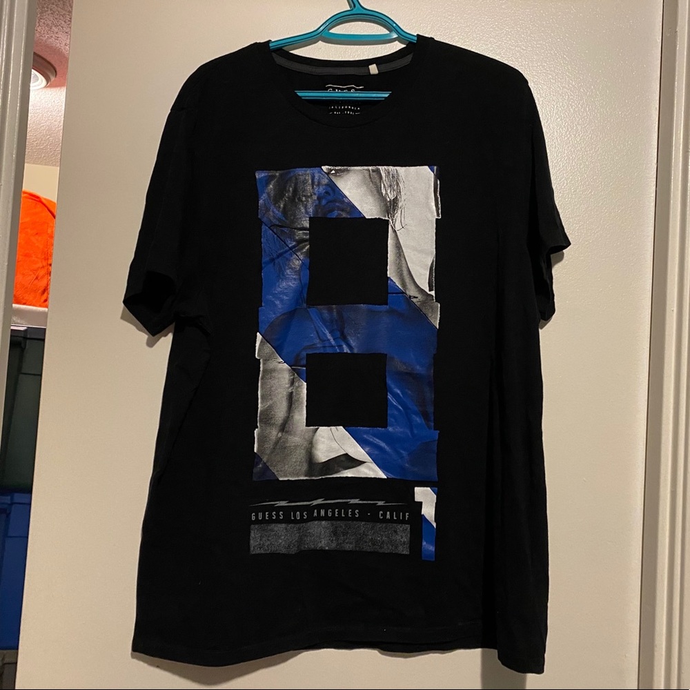 GUESS T-SHIRT